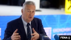 Элчи Златко Лагумжия.