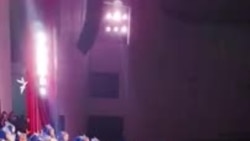 70-летний хореограф и его маленькие ученики