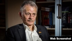 Qırımtatar halqınıñ milliy lideri, Ukraina halq deputatı Mustafa Cemilev 