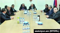 Армен Саргсян в бюро АРФД, Ереван 29 января 2018 г.