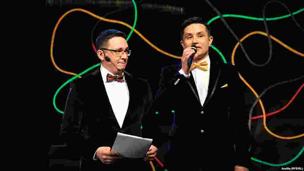 Камалда &quot;Тантана&quot; бүләкләү тамашасы алып баручылар Искәндәр Хәйруллин белән Рамил Вәзиев