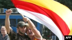 Сегодня в Южной Осетии выходной – вот уже пять лет этот день является праздничным: с годами слезы высыхают, а радость становится все безогляднее 