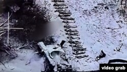 Կուրսկի շրջանում զոհված ռուս զինվորականների դիերը: Նրանց թվում, ըստ «Ազատության» "Схем" նախագծի աղբյուրների, նաև հյուսիսկորեացի զինվորականների դիեր կան, դեկտեմբեր, 2024թ․