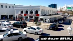 Столичный супермаркет "А-Маркет", закрывшийся 25 февраля 2017 года. 