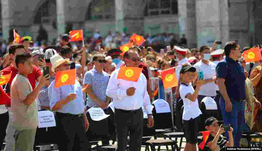 23-июлда расмий башталган Токио Олимп оюндары эртең, 8-августта жыйынтыкталат. Кыргызстандан барган 16 спортчунун ичинен үчөө эки күмүш, бир коло байге алды.&nbsp;