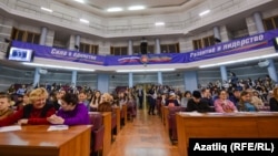 Татарча диктант чарасында катнашучылар, Казан