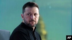 «Ми з моєю командою готові працювати під сильним лідерством президента Трампа, щоб наблизити надійний мир», – написав президент України після конфлікту в Білому домі