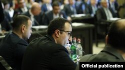 Министр здравоохранения Арсен Торосян принимает участие в заседании правительства, 5 марта, 2020 г.