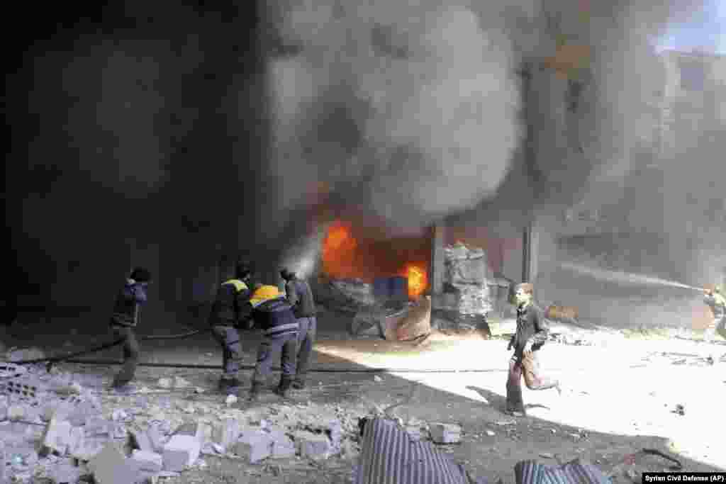 غوطه شرقی از سال ۲۰۱۲ به این سو در کنترل شورشیان مخالفت اسد قرار دارد. خبرگزاری&zwnj;های بین&zwnj;المللی می&zwnj;گویند بیشتر این شورشیان را گروه&zwnj;های اسلام&zwnj;گرا و نیز شاخه القاعده در سوریه تشکیل می&zwnj;دهند. 