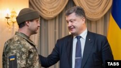 Petro Poroshenko və  Andriy Hrechanov