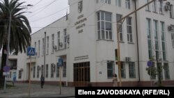 В настоящее время глава Национальный банк Абхазии проводит санацию Сбербанка, введена временная администрация