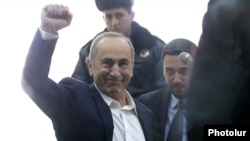 Armenia -- Former President Robert Kocharian greets supporters during his trial, Yerevan, February 25, 2020.
