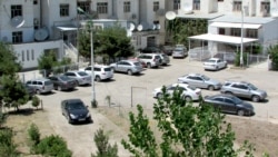 Aşgabat: Jaýlaryň töweregindäki ulaglary aýyrmak çäresi gaýtadan güýçlendirildi