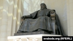 Культ асобы мангола № 1