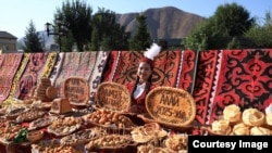 Алымбек датканын 225 жылдык мааракеси. 