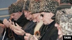 14 декабря по инициативе Совета тейпов Ингушетии в Магасе была проведена коллективная заупокойная молитва по убитым молодым людям