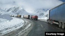 Ош-Бишкек жолу. 