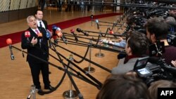 На думку Віктора Орбана, Угорщина «єдина, хто висловлюється користь миру, що було б в інтересах усіх у Європі»