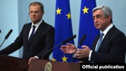 Armenia - President Serzh Sarkisian (R) at a joint news conference with European Council President Donald Tust, Yerevan, 20Jul2015.