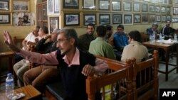 Ирак зиялылары мен ақындары жиналатын кафе. Бағдат. (Көрнекі сурет)