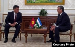 Спустя три дня после смерти Каримова премьер-министр Кыргызстана Сооронбай Жээнбеков в рамках поездки в Узбекистан провел встречу с узбекским коллегой Шавкатом Мирзиеевым