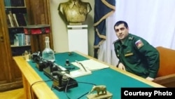 Фотографии Сухроба Каримова предоставлены в распоряжение Радио Озоди его родными