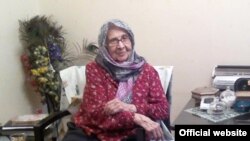 احترام‌السادات نواب‌صفوی٬ مادر زهرا رهنورد، در سن ۹۳ سالگی درگذشت.