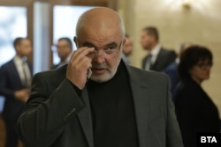 Маноил Манев