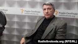 Історик, співробітник Інституту історії України Національної Академії наук, заступник головного редактора профільного видання «З архівів ВУЧК–ГПУ–НКВД–КГБ» Олег Бажан