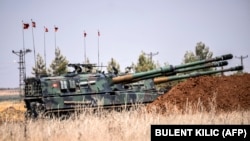 تانک‌های ترکیه در حال حمله به مواضع داعش در نزدیکی قرقمیش