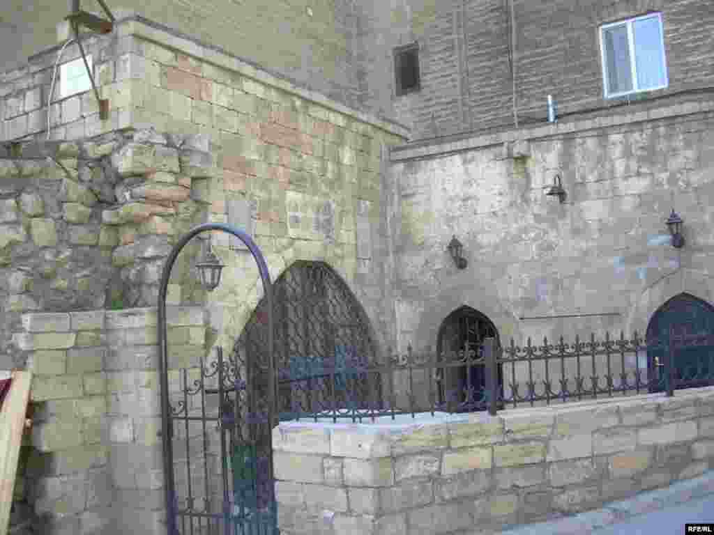 İçərişəhər içəri görünüşünü itirir  #25