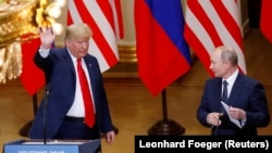 Президент США Дональд Трамп і президент Росії Володимир Путін на спільній пресконференції після зустрічі в Гельсінкі, 16 липня 2018 року