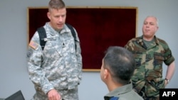 Вазиани ныгытмасында американ (с), төрек һәм грузин (у) хәрбиләре