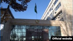 Сенатор Ортиқованинг айтишича¸ жиноий иш қўзғатиш ваколатининг судлардан прокурорга ўтказиш ташаббусчиси Ўзбекистон Олий судидир.