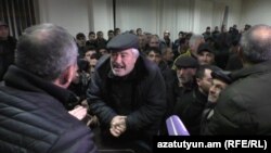 Շիրակցիների հանդիպումը մարզպետի հետ