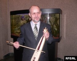 Геннадий Макаров