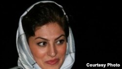 شیوا نظر آهاری یکی از زندانیانی است که به حبس در تبعید در شهر ایذه محکوم شده است