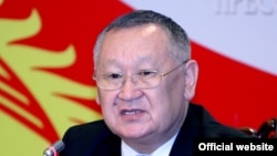 Каныбек Осмоналиев.