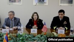 Armenia - Evelyn Farkas, the U.S. deputy assistant secretary of defense for Russia and Eurasia, U.S. Ambassador John Heffern (L) hold defense consultations with Armenian officials, Yerevan, 18Dec2013.