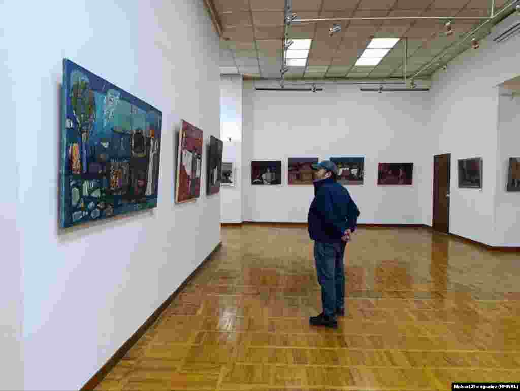 Сүрөтчү Кадыр Беков көргөзмөдө.