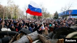 طرفداران روسيه در شهر اسلاويانسک 