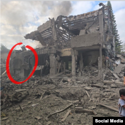 تصویری از یک اتاق امن پس از ویران شدن آپارتمان در حملۀ موشکی ایران