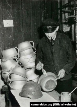 У Данії з німецьких касок після звільнення від нацистів визволенні робили нічні горщики