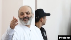 Բագրատ արքեպիսկոպոս Գալստանյանը, արխիվ