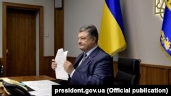 Петро Порошенко підписав закон про внесення змін до закону України «Про судоустрій і статус суддів»