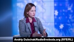«Люди можуть їх оформлювати на 14 днів як лікарняний, тільки у нього інша назва – «лікарняний по самоізоляції», – повідомила міністр