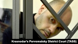 Andrei Pivovarov attends a court hearing in Krasnodar on June 2, 2021.