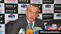 Սպորտի եւ երիտասարդության հարցերի փոխնախարար Արսեն Քարամյանը:
