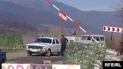 Возможно, установление платы ставит целью заставить людей определиться, где они живут, а главное – получают зарплату