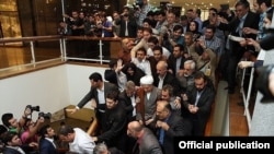 هاشمی در وزارت کشور؛ عکس از تسنیم